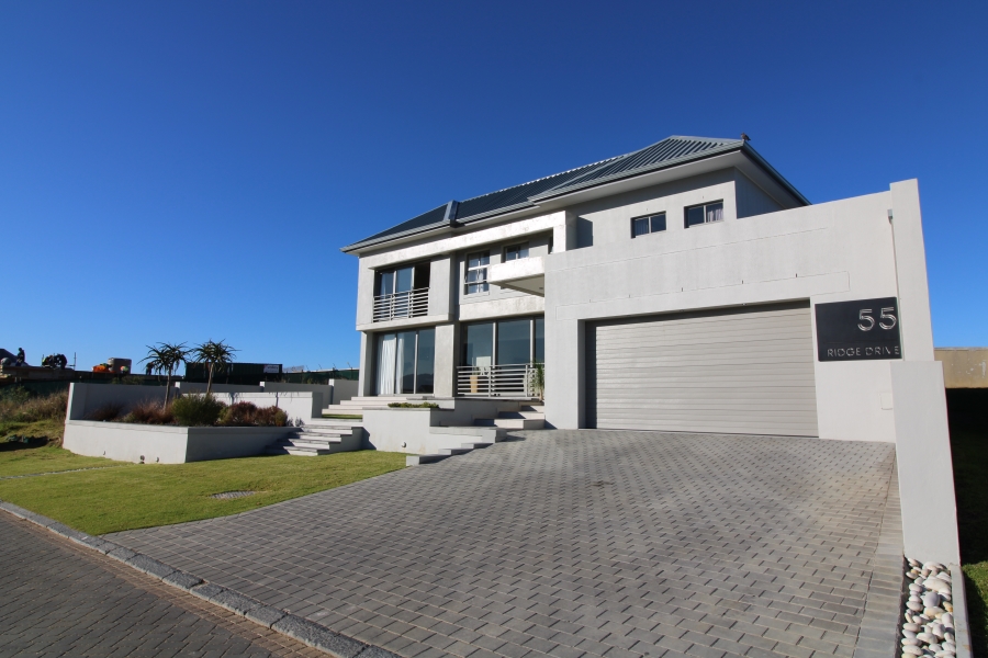4 Bedroom Property for Sale in Kingswood Golf Estate Western Cape